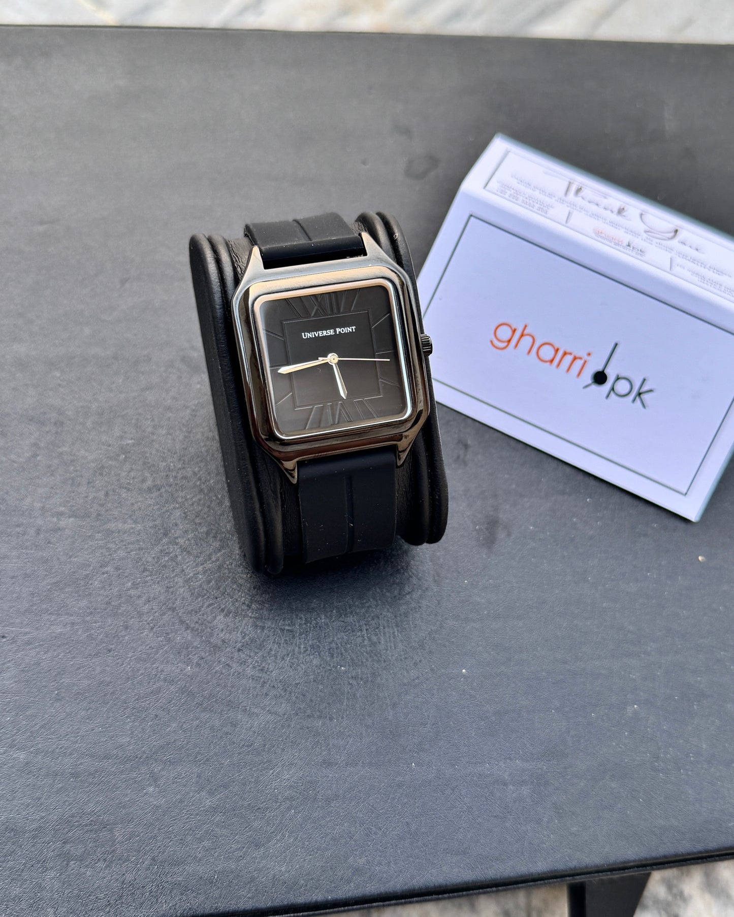 Business Class 1.0 - Limited Edition Magnet Strap series - High Quality Ultra Comfortable Straps & Finish
