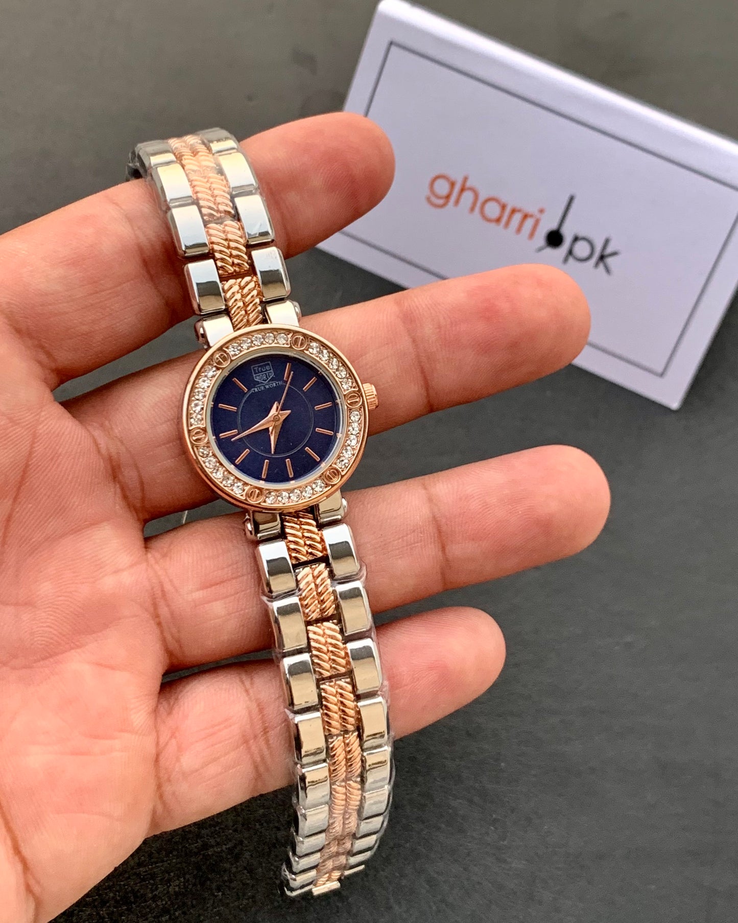 Sapphire - Original True Worth - Elegant & Premium - With Free Mystery Jewelry Box