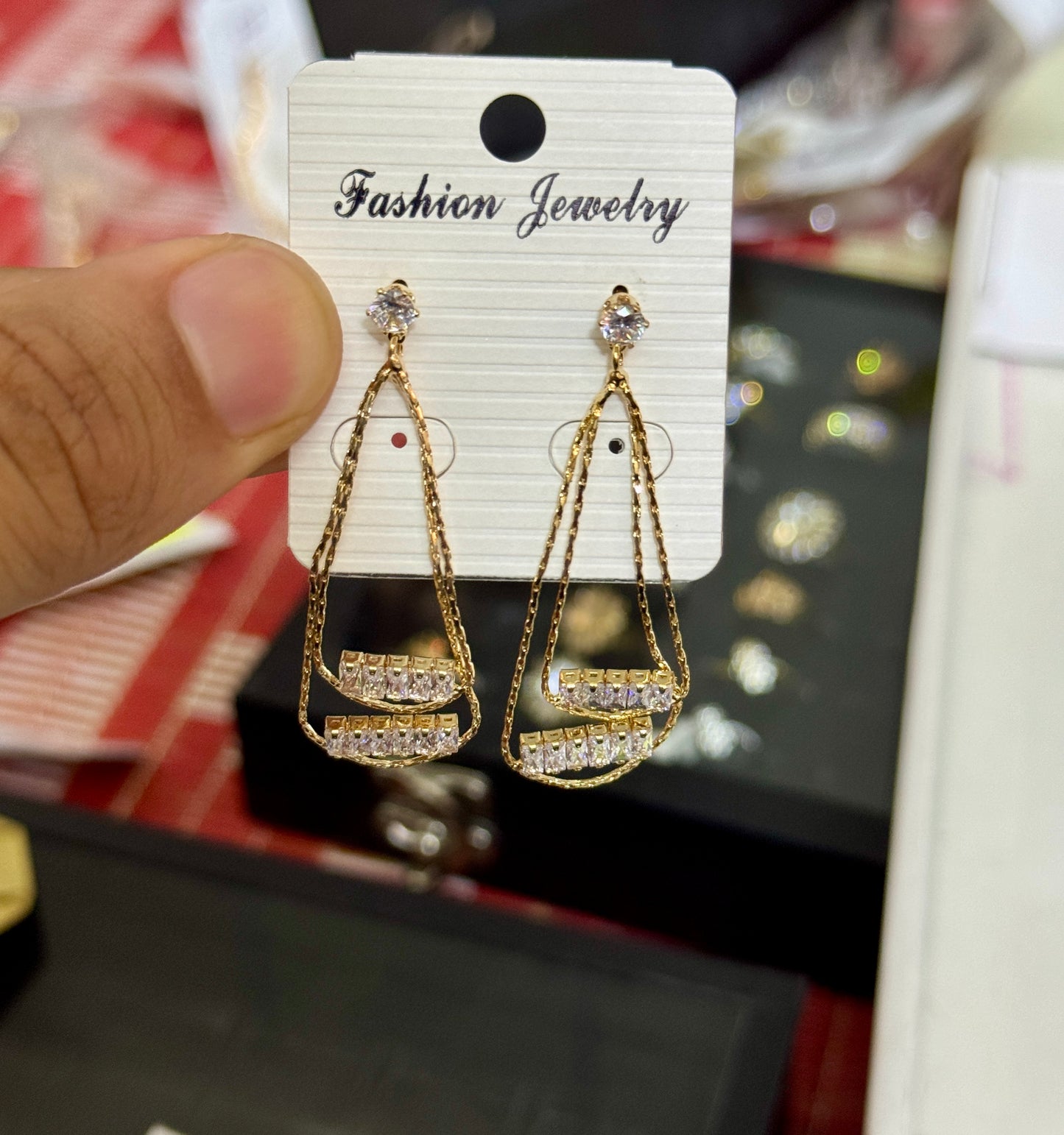 Dangling Drop Earring