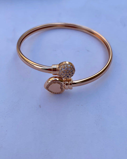 Mesmerizing Zircon Aqua Pearl