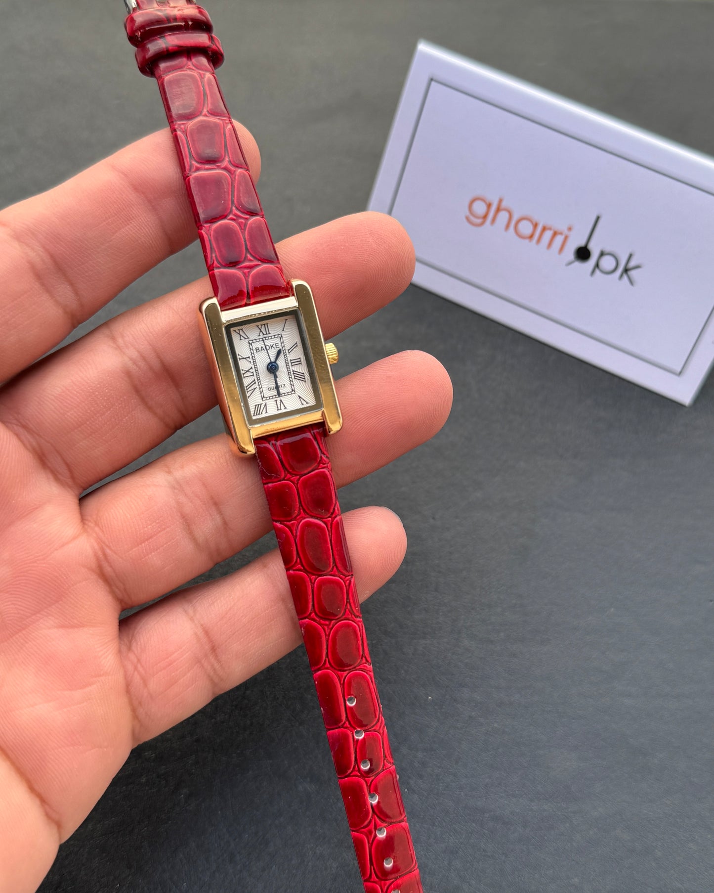 Retro Lady Edition 2026 - Durable & Professional