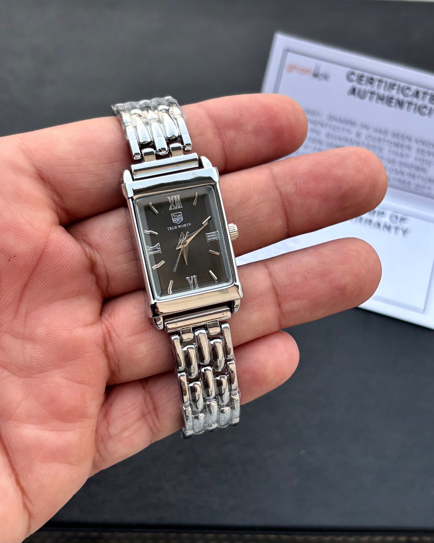 Retro Roman - Latest True Worth - Professional edition - With Free Mystery Jewelry Box