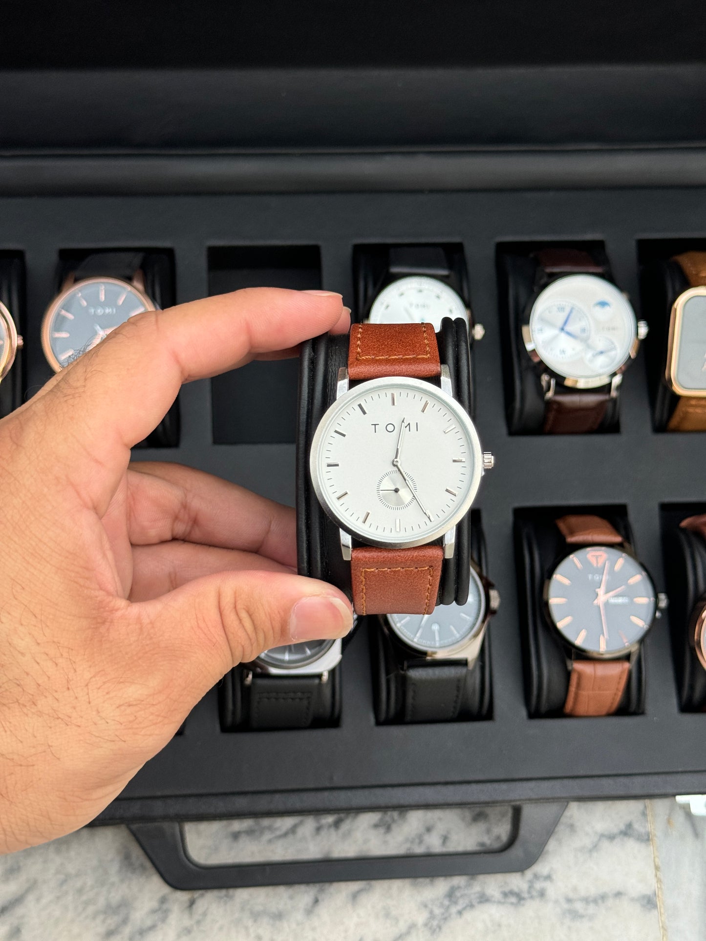 TOMI - Minimalistic & Professional series