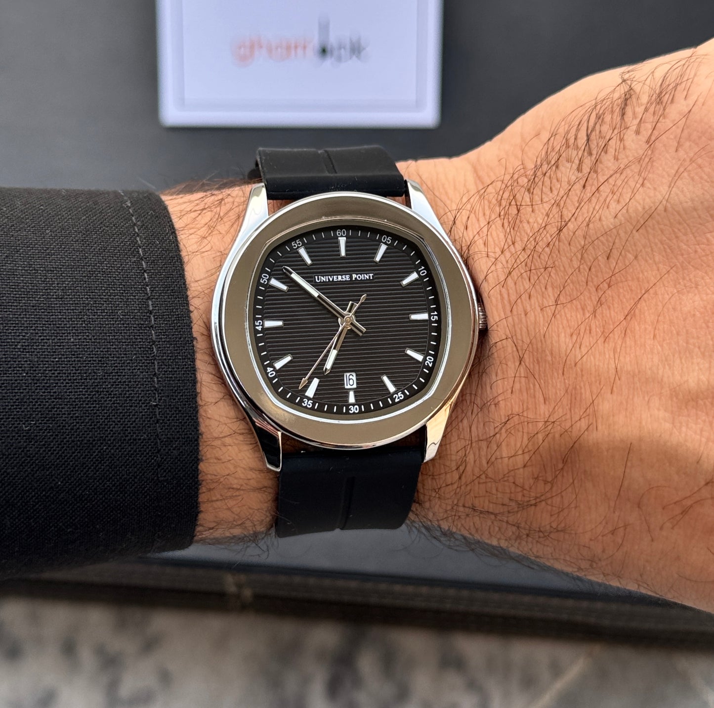 Hexa Silver Tempest - Ultra Comfortable & Durable Straps - High Quality Magnet Lock - Latest Edition