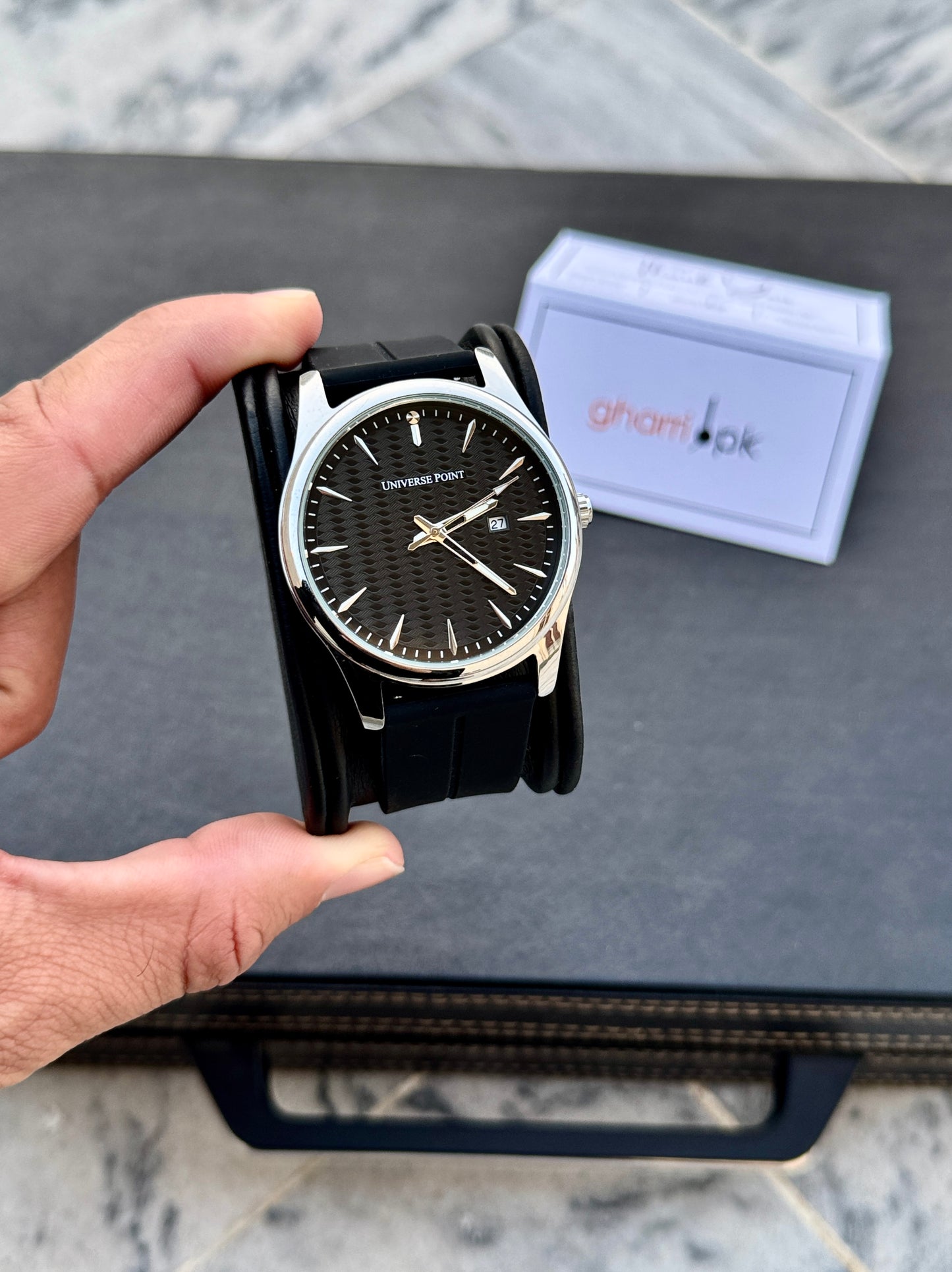 Gentleman Edition - Magnet Strap series - High Quality Ultra Comfortable Straps & Finish