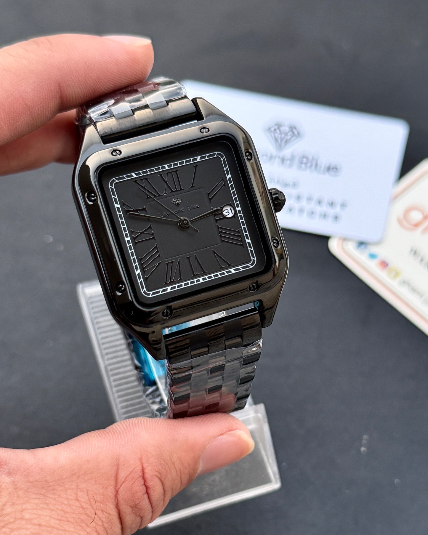 Roman Square - Bold Black - Premium Grade Series - Solid Chain & Lock