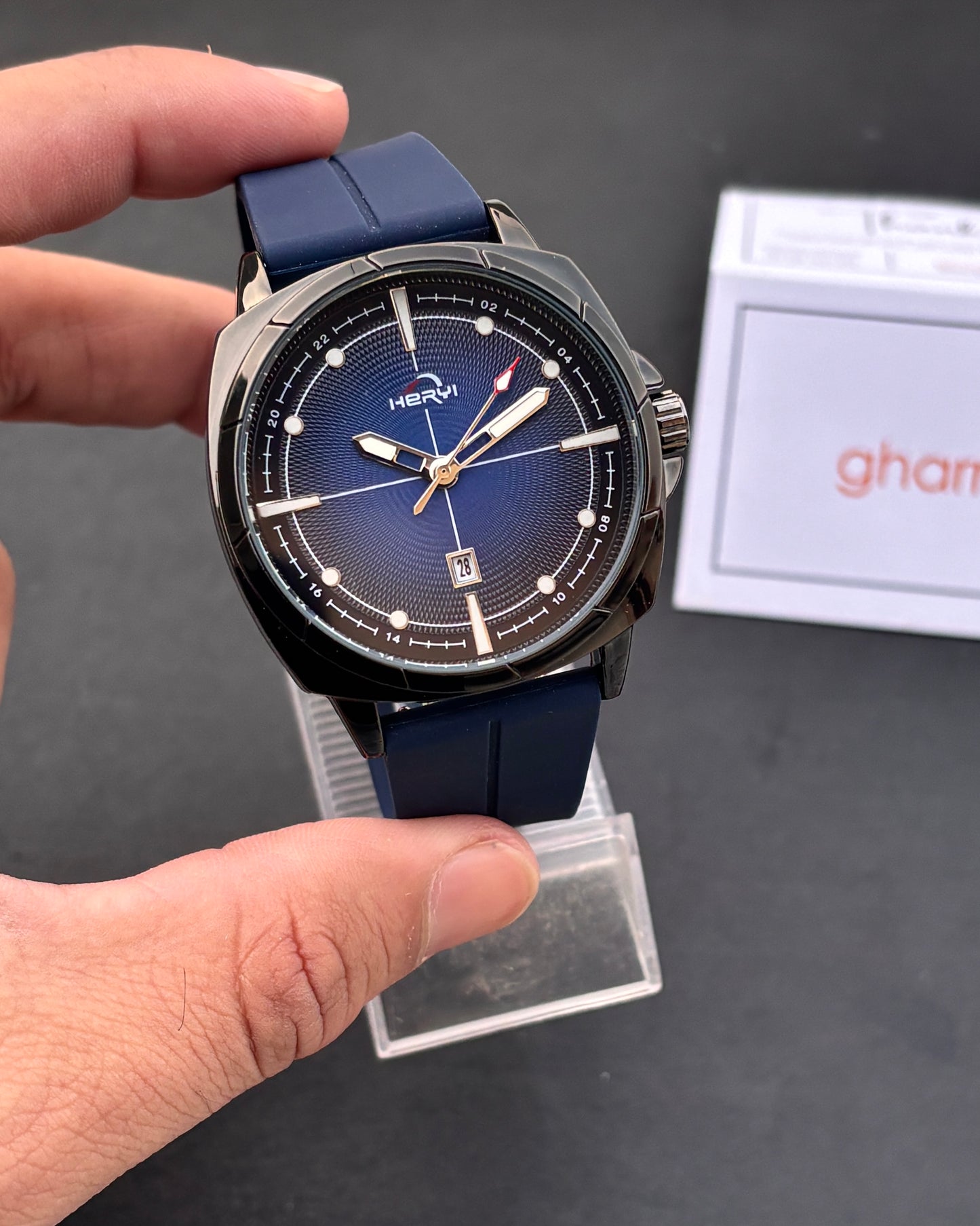 Crest Signature - Limited Edition Magnet Strap series - High Quality Ultra Comfortable Straps & Finish