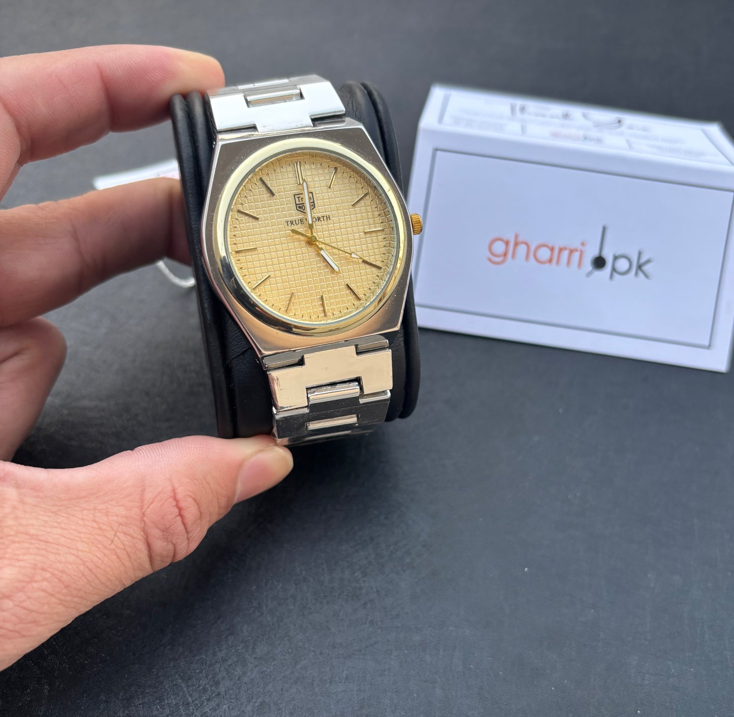 Sleek Prism - Limited Edition Trueworth PRX - Mineral glass - Premium Finish