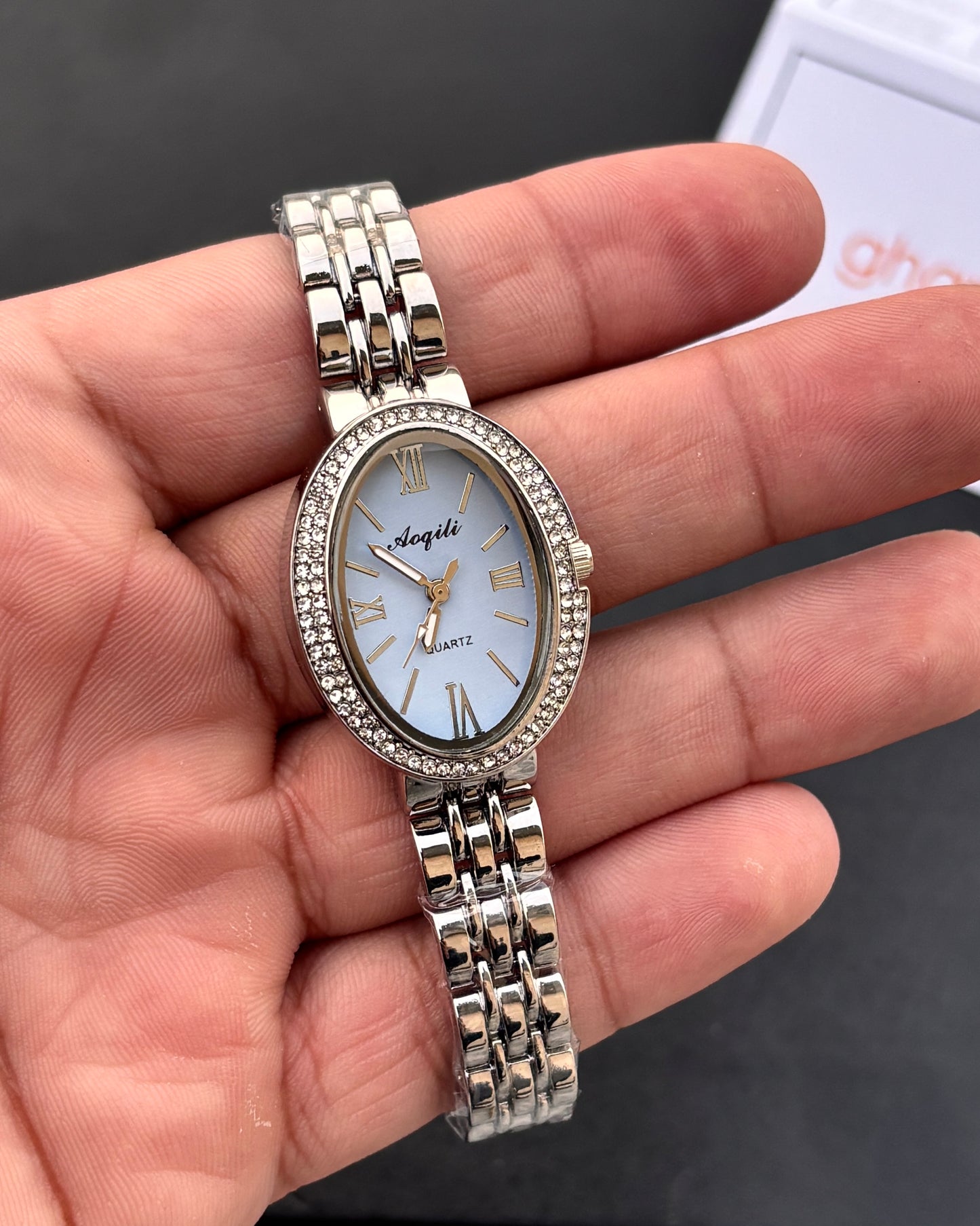 Oval Elegance 1.0 - Crystal Finish - Signature Edition - With Free Gift Packaging