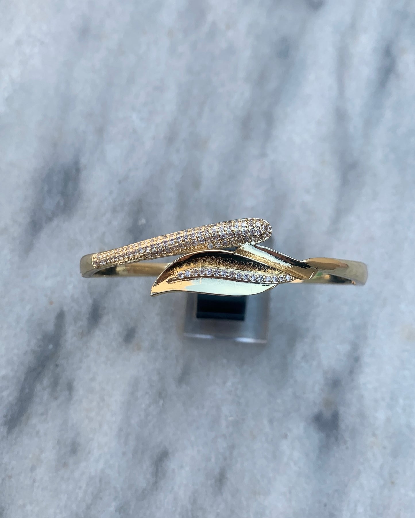 Mesmerizing Zircon Aqua Pearl