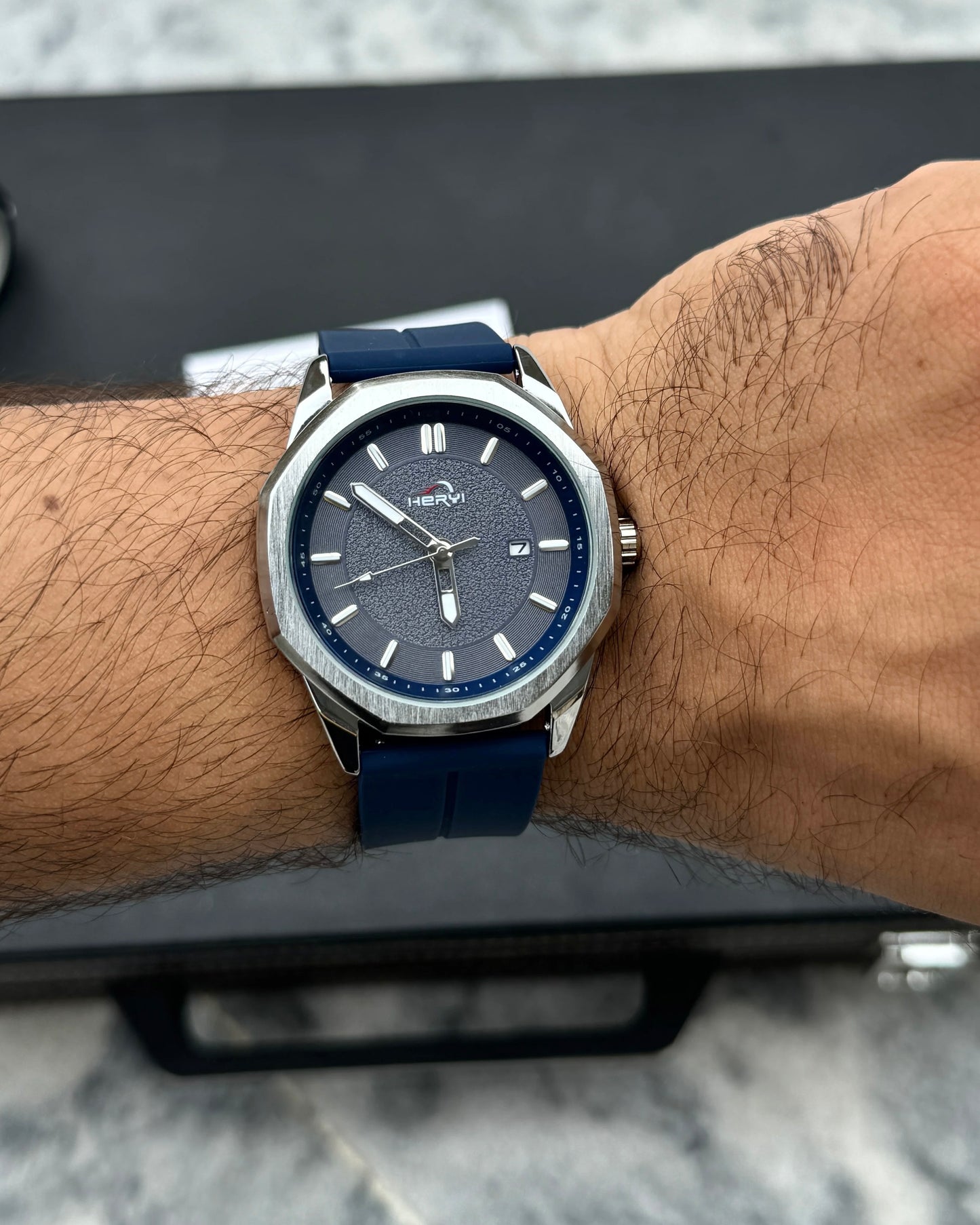 Ultra Comfortable & Durable Straps - High Quality Magnet Lock - Octa Structure Model