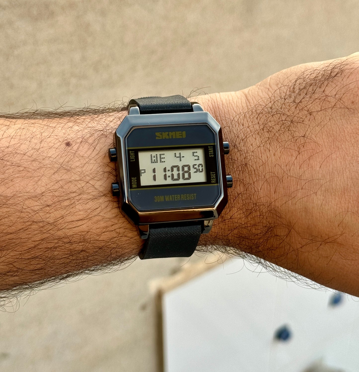 SKMEI Business Class Series - Diamond Cut Finish- Highly durable Comfortable Strap