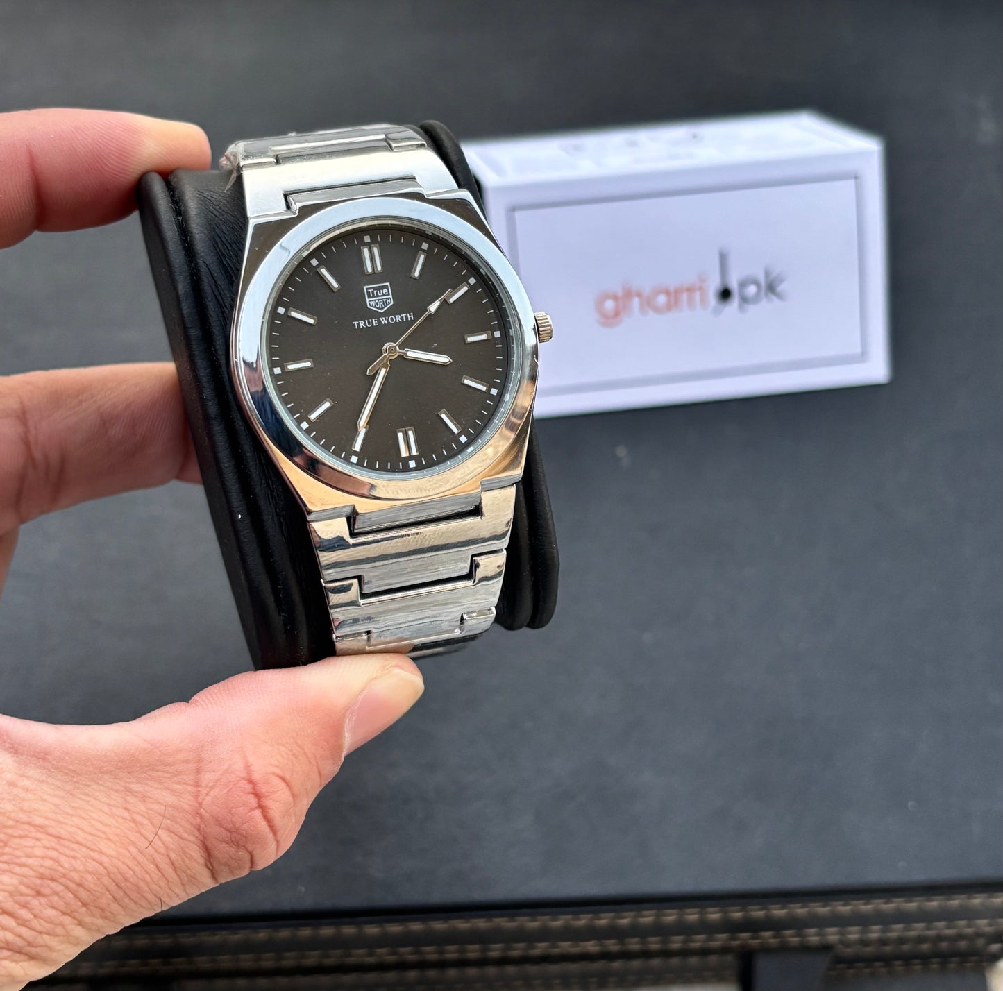Classic Black - Limited Edition Trueworth PRX - Mineral glass - Premium Finish