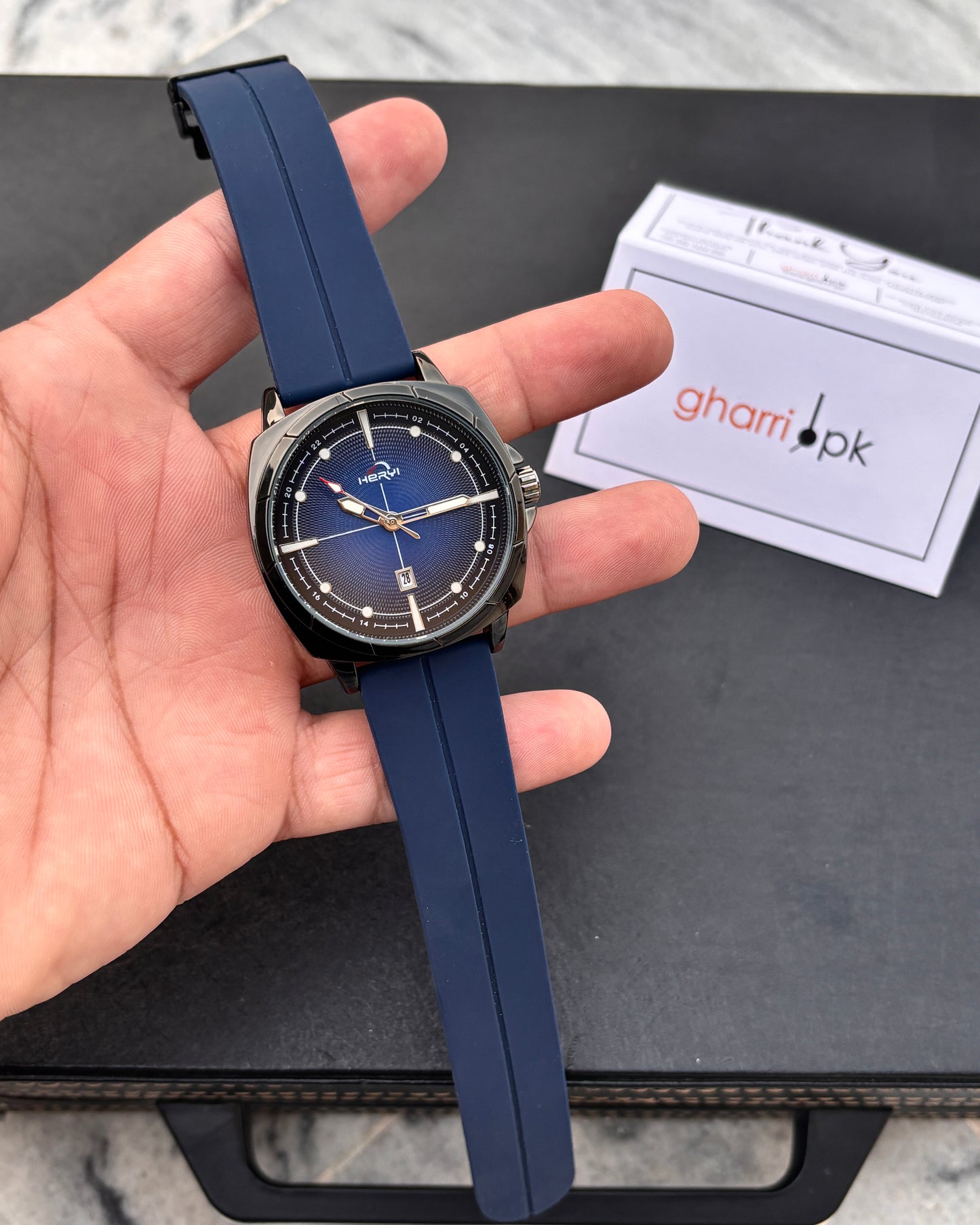 Crest Signature - Limited Edition Magnet Strap series - High Quality Ultra Comfortable Straps & Finish