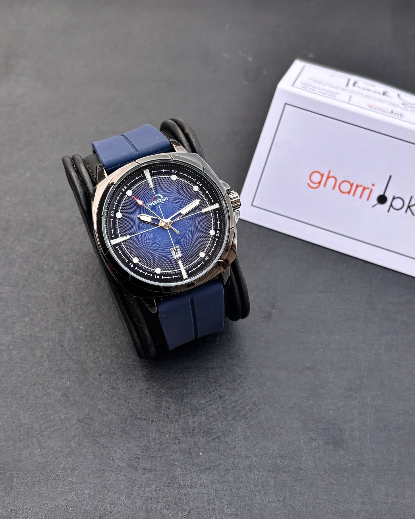 Crest Signature - Limited Edition Magnet Strap series - High Quality Ultra Comfortable Straps & Finish