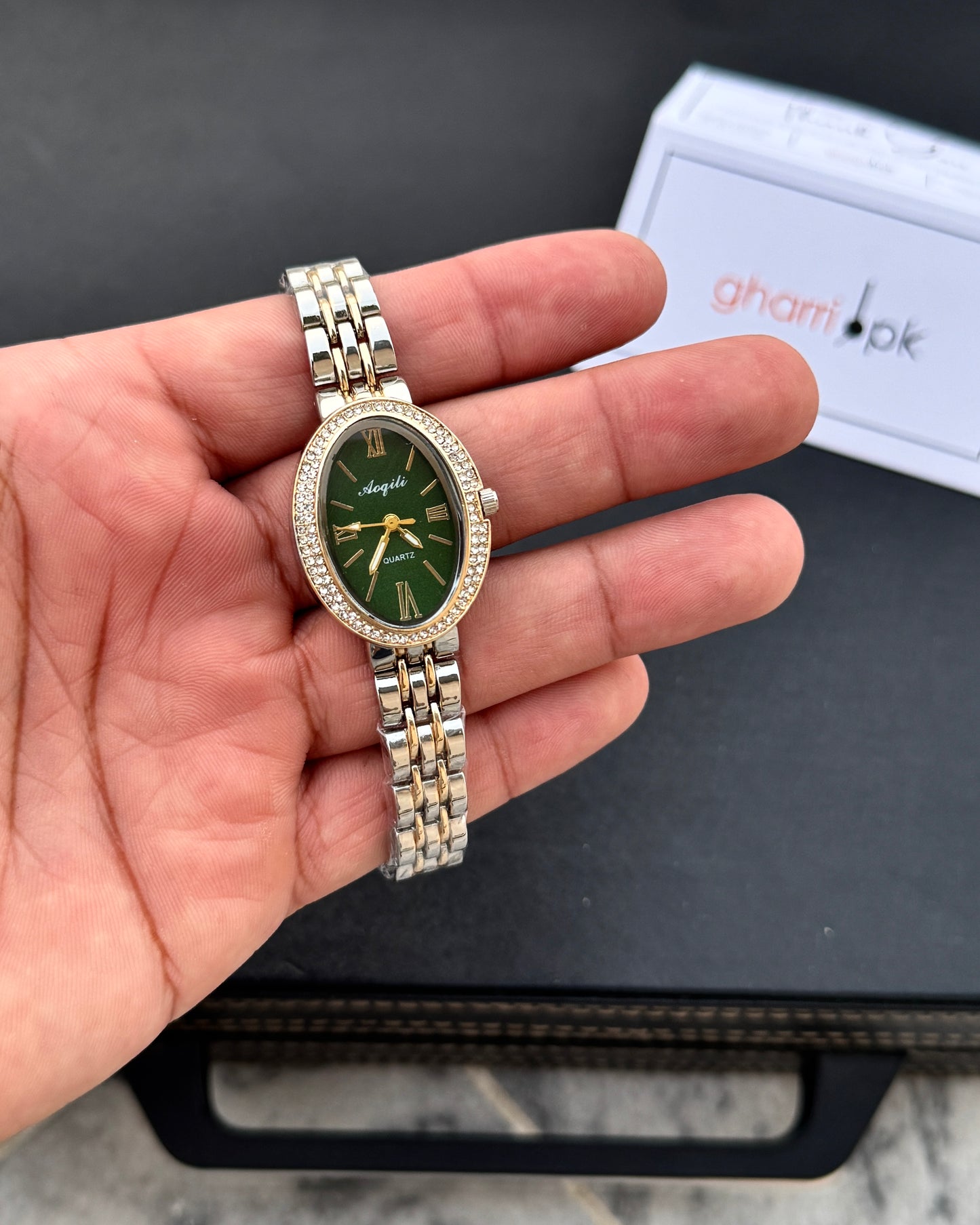 Oval Elegance 1.0 - Crystal Finish - Signature Edition - With Free Gift Packaging