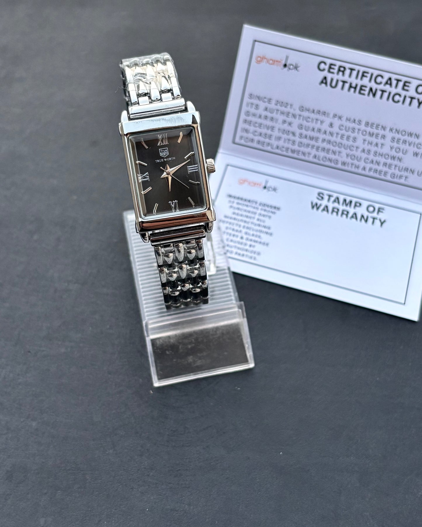 Retro Roman - Latest True Worth - Professional edition - With Free Mystery Jewelry Box
