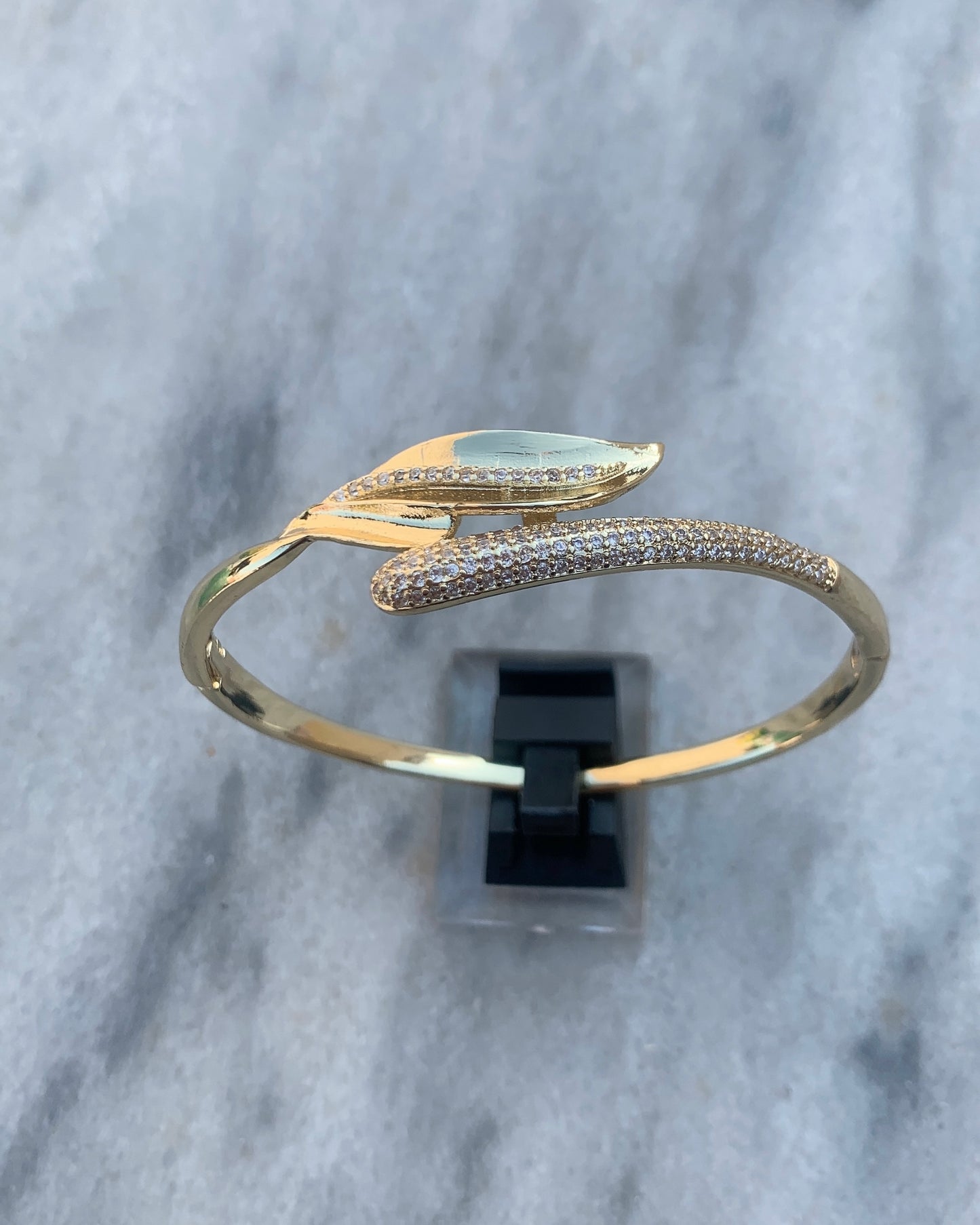 Mesmerizing Zircon Aqua Pearl