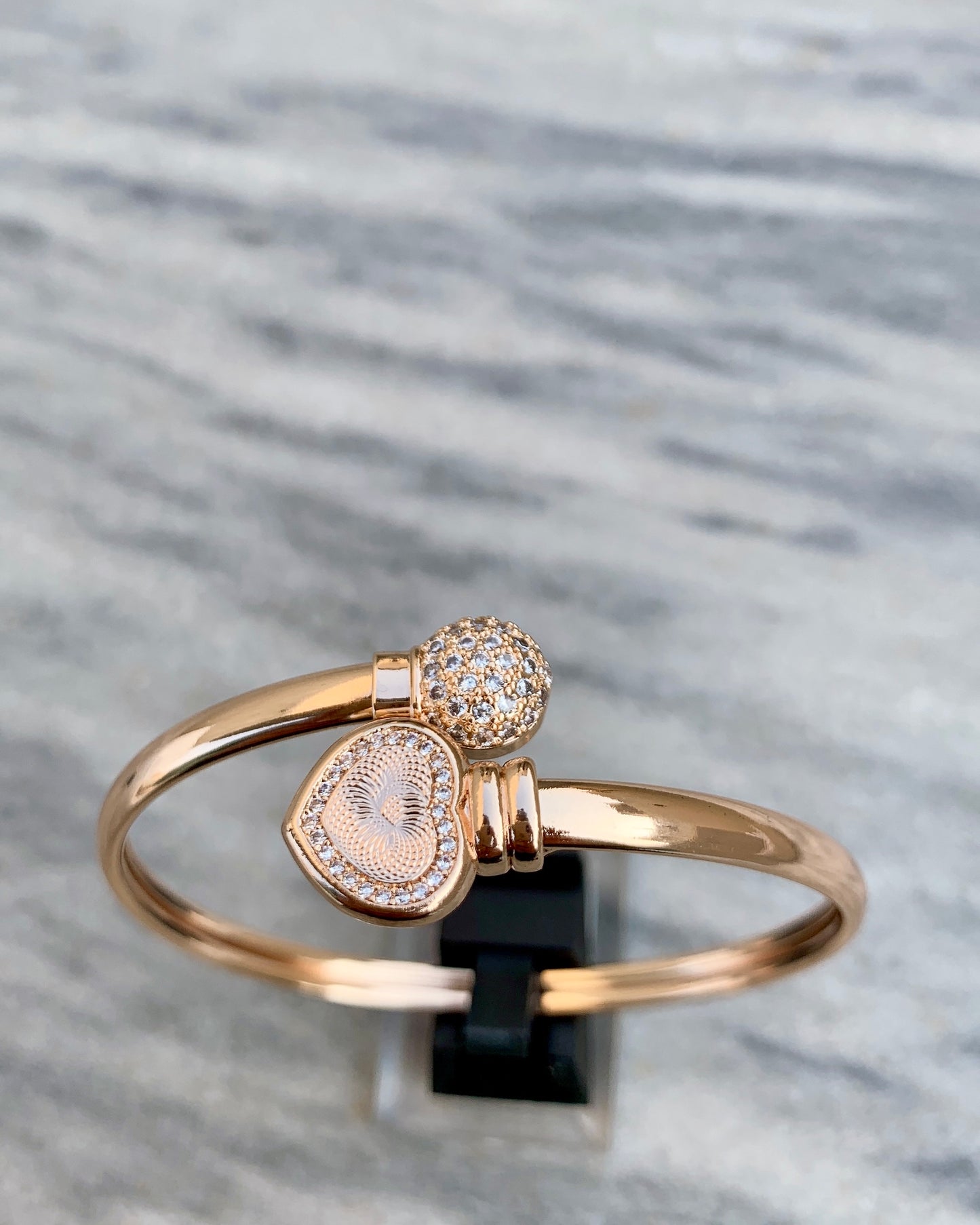 Mesmerizing Zircon Aqua Pearl