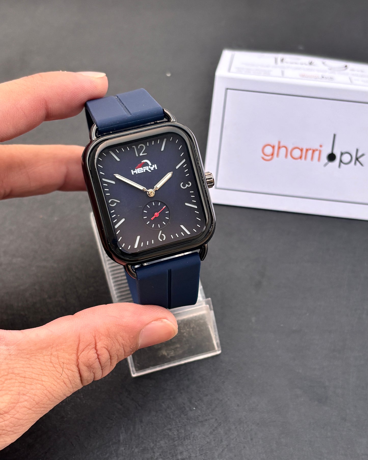 Retro Classic - Limited Edition Magnet Strap series - High Quality Ultra Comfortable Straps & Finish