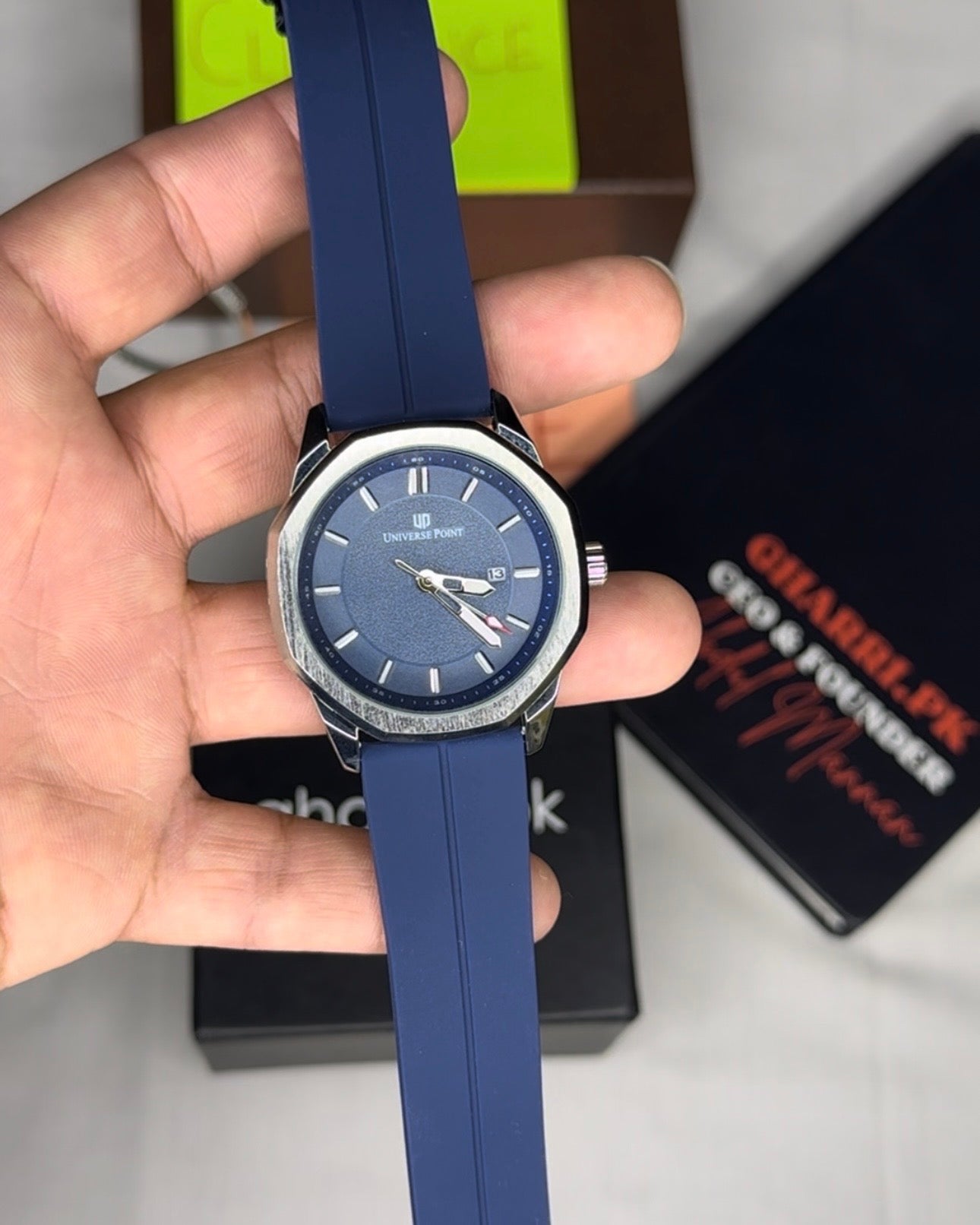 Ultra Comfortable & Durable Straps - High Quality Magnet Lock - Octa Structure Model