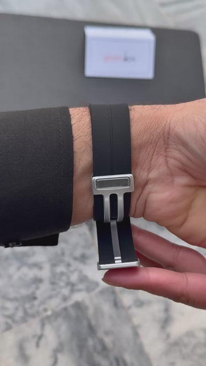 Vintage - Ultra Comfortable & Durable Straps - High Quality Magnet Lock - Latest Edition