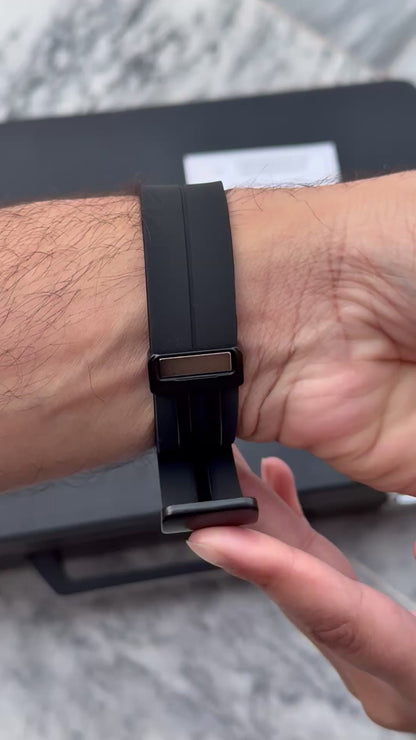 Octa Black - Ultra Comfortable & Durable Straps - High Quality Magnet Lock