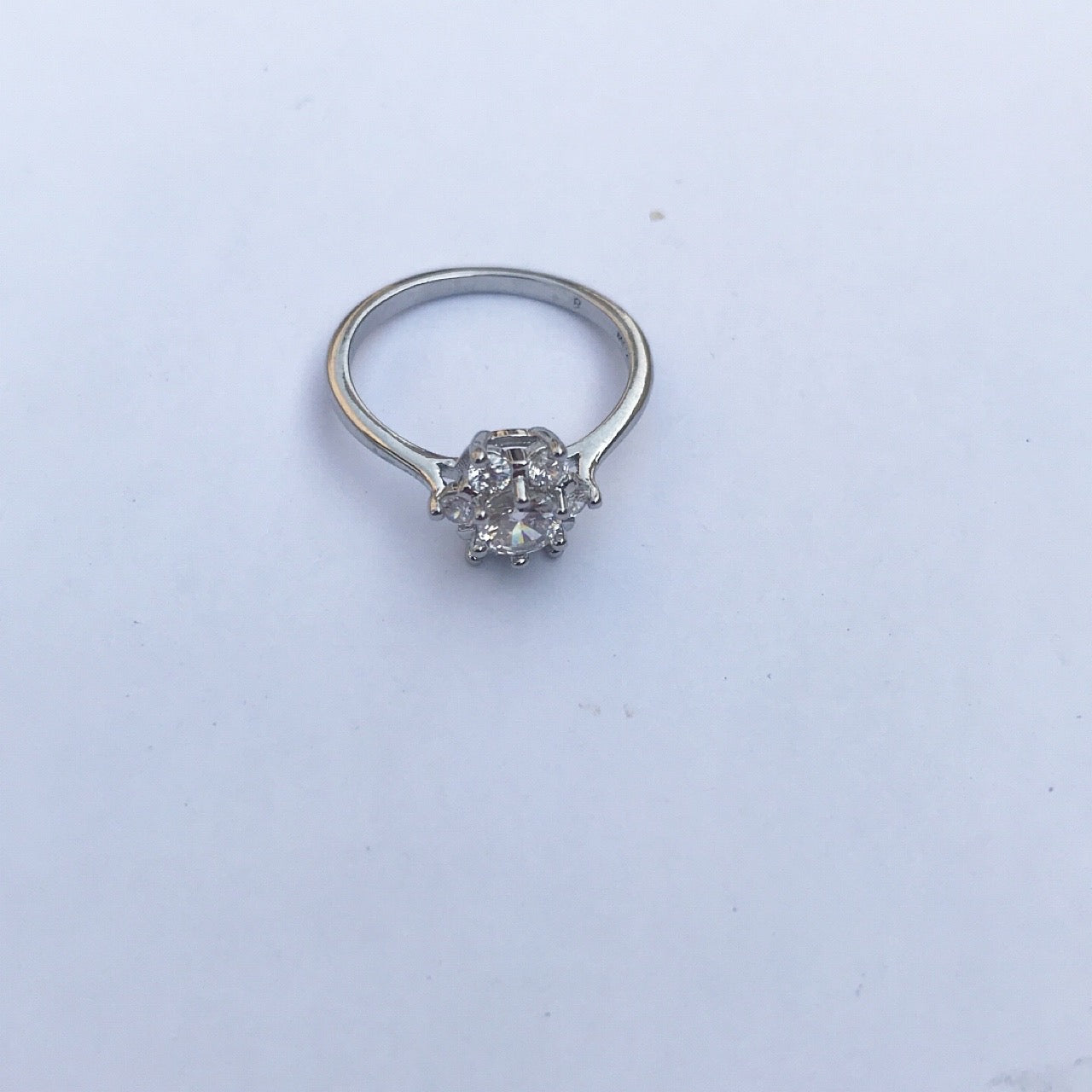 Pearl Style - White Diamond - Durable Silver