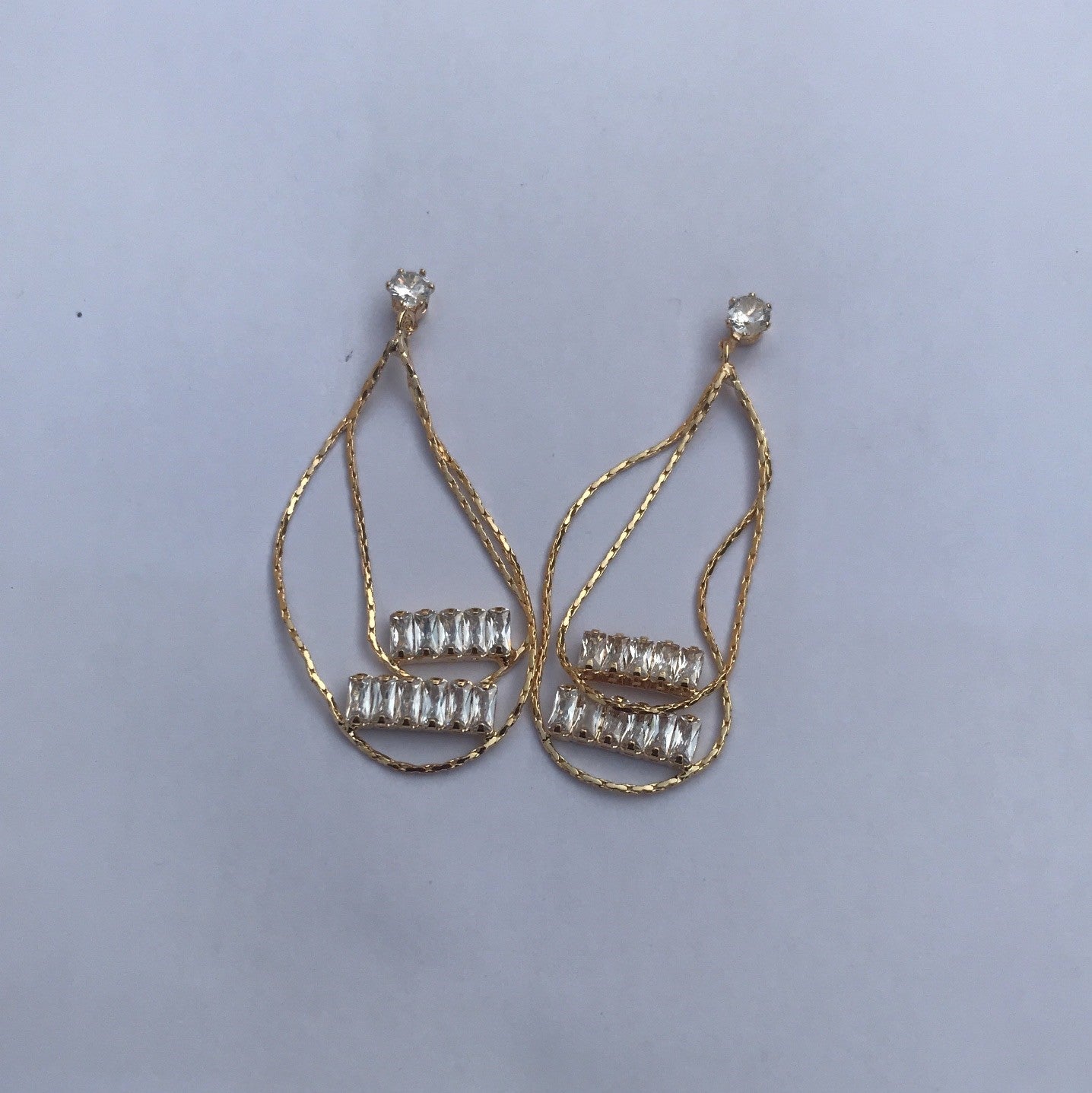 Dangling Drop Earring